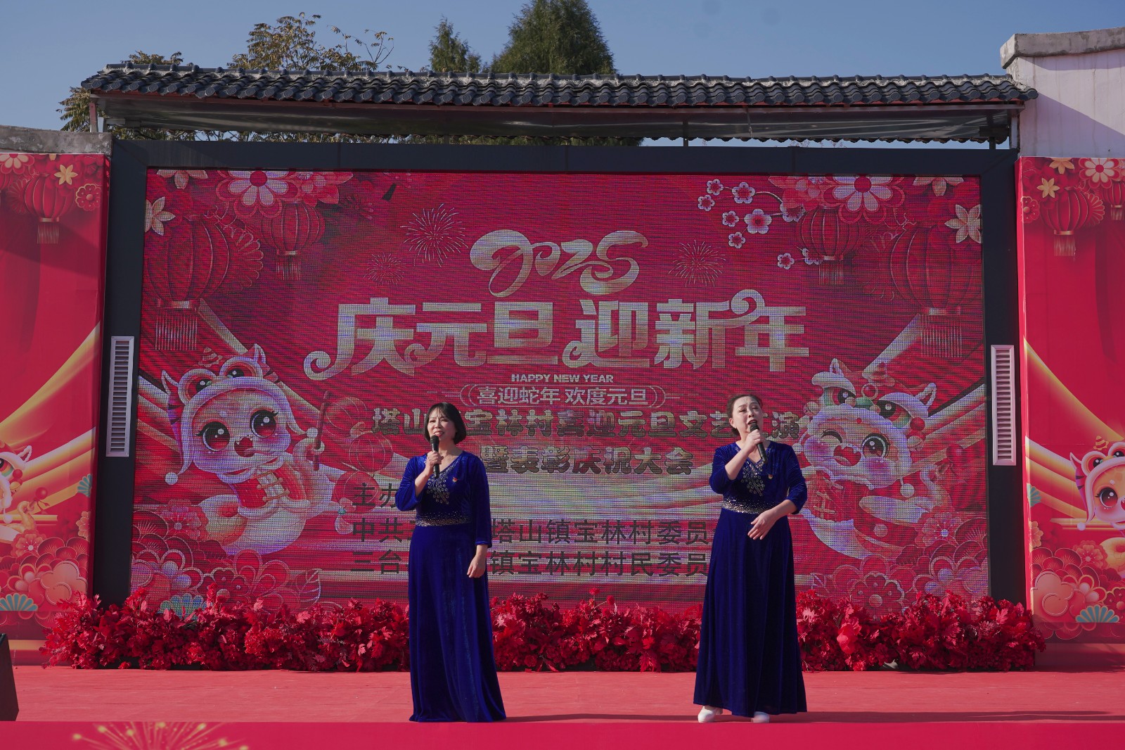 1735632242405003727.jpg 5--合唱学习团队节目《清晨我们踏上小道》.jpg