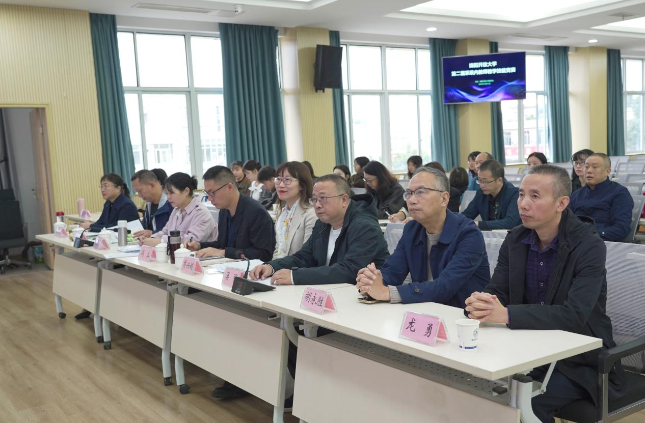 1761206893658008049.png 图片1.png